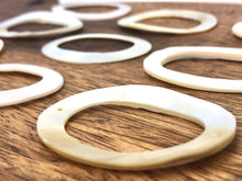 White South Sea Mother Of Pearl Beads Sku#M561