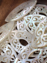 White South Sea Mother Of Pearl Beads Sku#M526