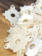 White South Sea Mother Of Pearl Star Sku#M594