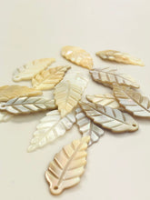 Mother Of Pearl Leaf Sku#M284