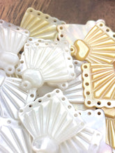 Mother Of Pearl Fan w/Heart Sku#M252