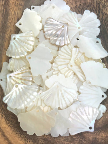 Mother Of Pearl Fan Sku#M272