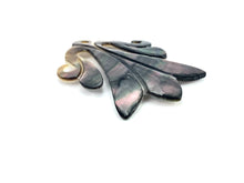 Black Tahitian Mother Of Pearl Fish Tail Sku#M357