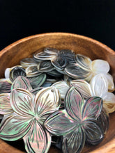 Black Tahitian Mother Of Pearl Plumeria Sku#M296