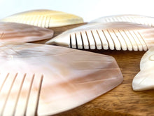 Mother Of Pearl Comb, Sku#M190-1