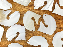White South Sea Mother Of Pearl Fish Design #3, Sku#M291