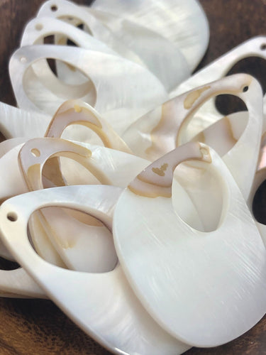 Mother Of Pearl Shell Sku#M586