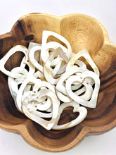 White South Sea Mother Of Pearl Heart Sku#M574