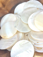 White South Sea Mother Of Pearl Circle Beads Sku#M584