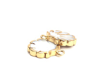 Mother Of Pearl W/Gold Plated On Zinc Alloy Sku#M333