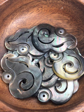 Black Tahitian Mother Of Pearl Carved Swirl Sku#M358