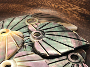 Black Tahitian Mother Of Pearl Heart Shell Sku#M332