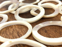 White South Sea Mother Of Pearl Bead Sku#M575