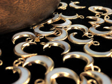 Mother Of Pearl Moon W/Gold Plated Zinc Alloy Sku#M308