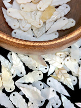 White South Sea Mother Of Pearl Leaf Sku#M221