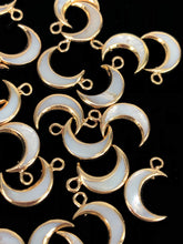 Mother Of Pearl Moon W/Gold Plated Zinc Alloy Sku#M308