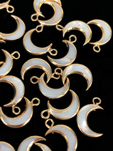 Mother Of Pearl Moon W/Gold Plated Zinc Alloy Sku#M308