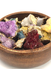 Geodes W/Gold Plating Sku#Q04
