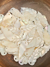 White South Sea Mother Of Pearl Leaf Sku#M221