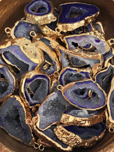 Purple Geodes W/Gold Plating Sku#Q03