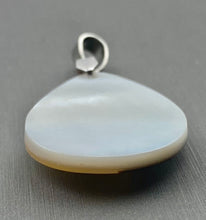 Shell abalone mother of pearl pendant, SKU#M921