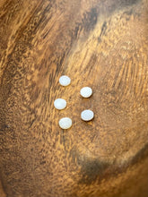 Small Circle Mother Of Pearl Shell, Sku#M2062