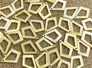 Mother of Pearl Charm Sku#M2515