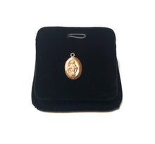 14kGF Oval Jesus Charm
