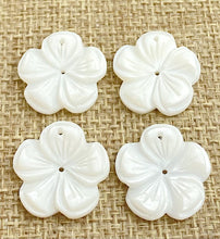Mother of Pearl Flower Charm Sku#M66