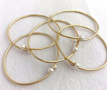 14kGF White Crystal Pearl Bangle