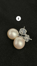 Stunning earring stud