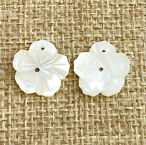 Mother of Pearl Flower Charm Sku#M79