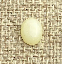Light Topaz Oval Cabochon