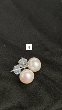 Stunning earring studs