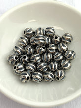 Twisted Bead w/2.2mm Hole