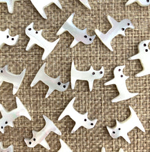 Mother of Pearl Cat Bead Sku#M1208