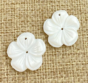 Mother of Pearl Flower Charm Sku#M66