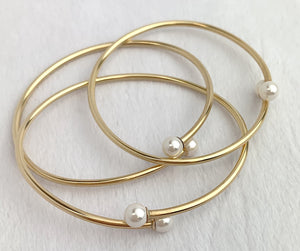 14kGF White Crystal Pearl Bangle
