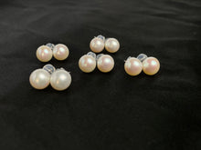 Stunning earring studs