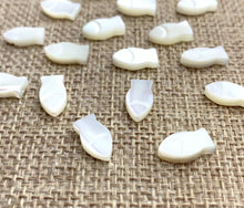 Mother of Pearl Fish Beads Sku#M1206