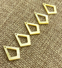 Mother of Pearl Charm Sku#M2515
