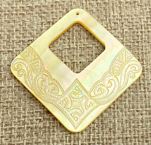 Mother of Pearl Charm Sku#M2286