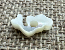 Mother of Pearl Mermaid Beads Sku#M608