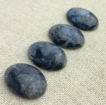 Labradorite Oval Cabochon