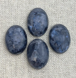 Labradorite Oval Cabochon