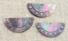 Mother of Pearl Charm Sku#M2605