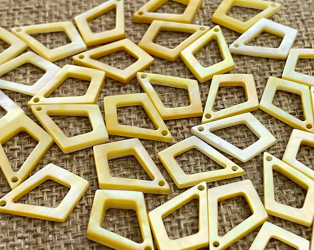 Mother of Pearl Charm Sku#M2515