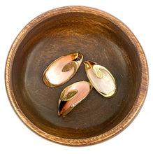Mother Of Pearl Shell With Alloy, Sku#667