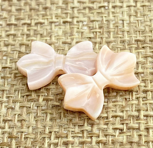 Mother of Pearl Pink Bow Tie