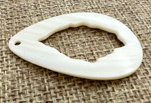 Mother of Pearl Charm Sku#M281